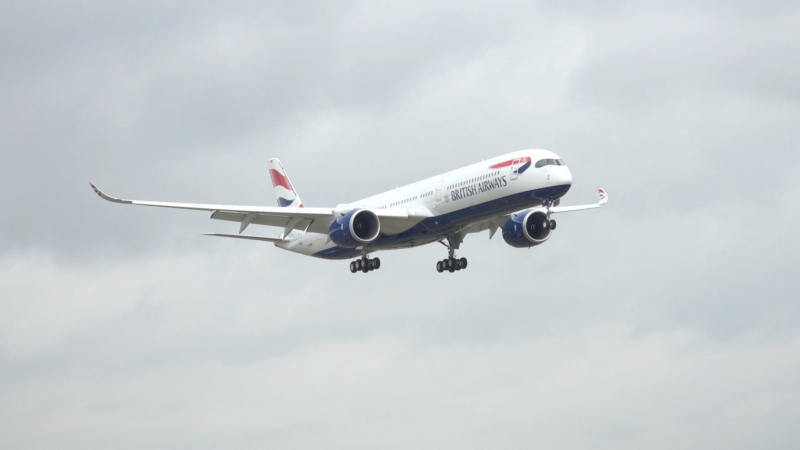 Felszállt a British Airways első A350-1000-asa