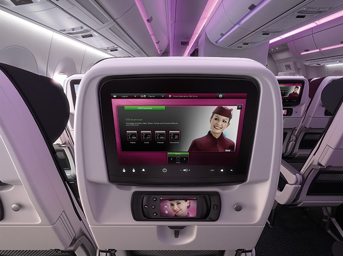 Egyéni, érintőképernyős szórakoztató rendszer a Qatar A350-esén